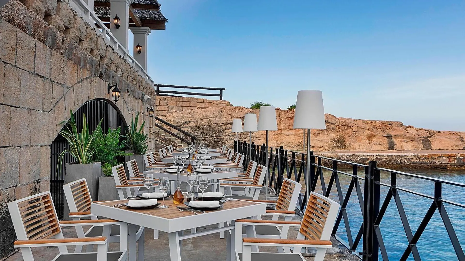 ***** Отель The Westin Dragonara Resort, Malta Сент Джулианс Мальта