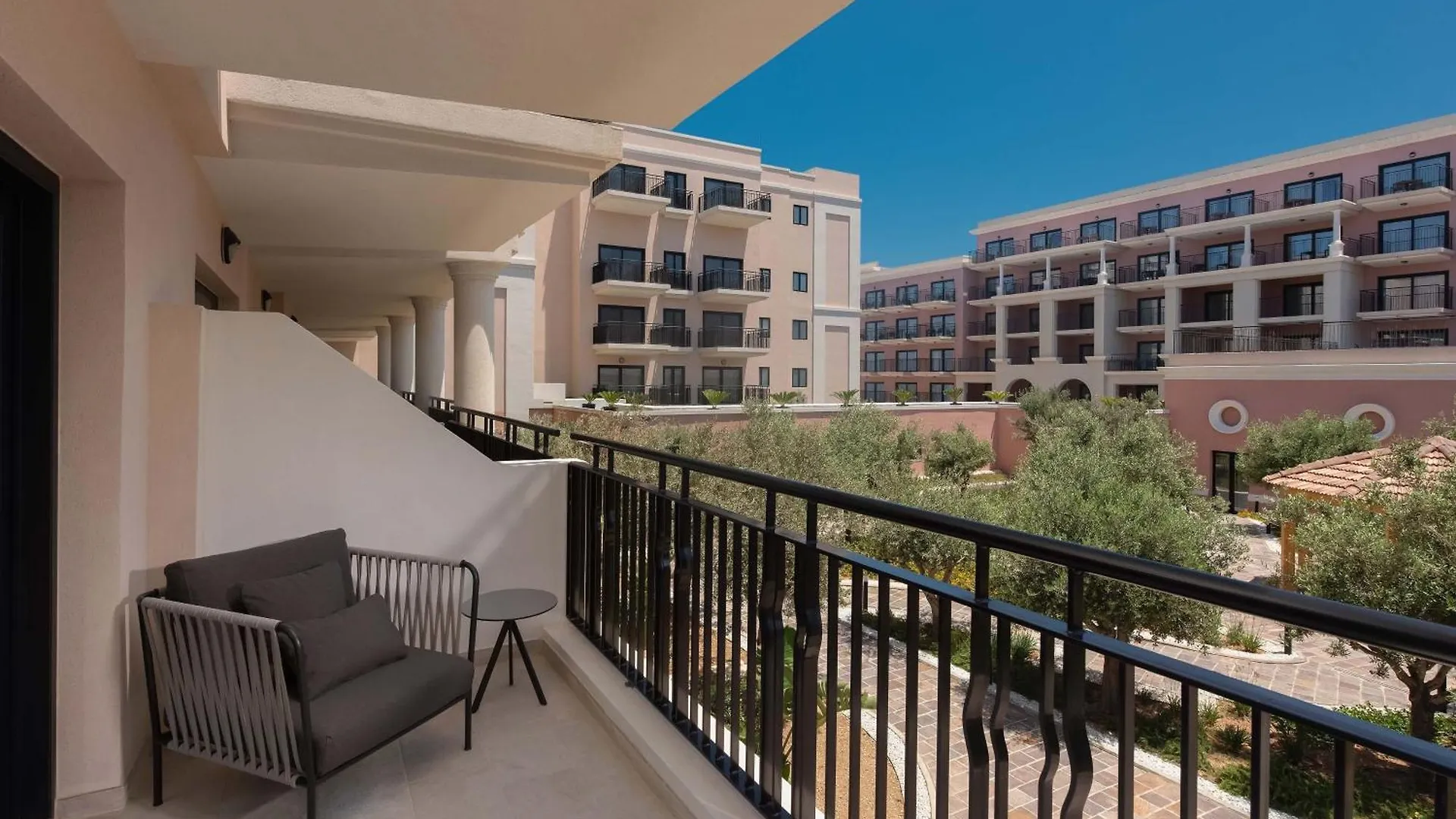 The Westin Dragonara Resort, Malta Сент Джулианс