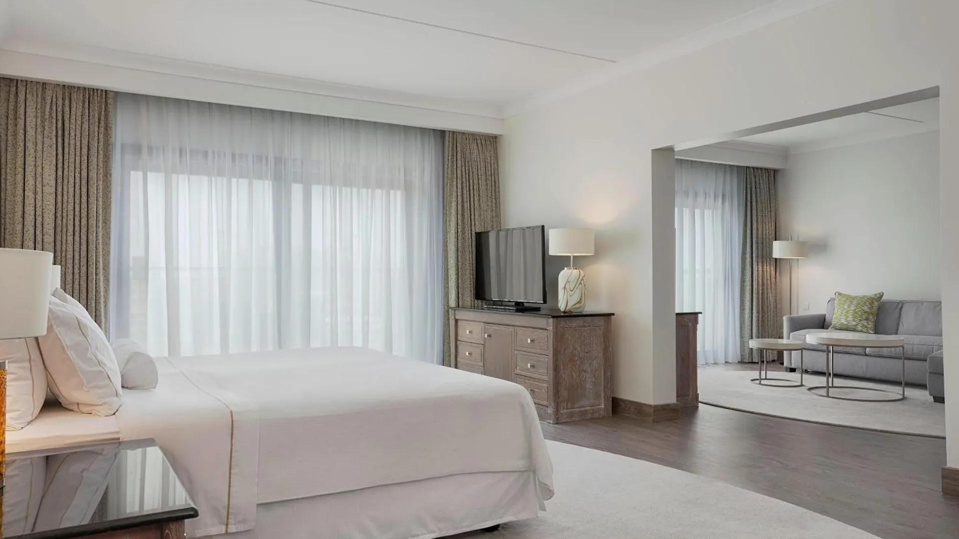 The Westin Dragonara Resort, Malta Сент Джулианс Мальта