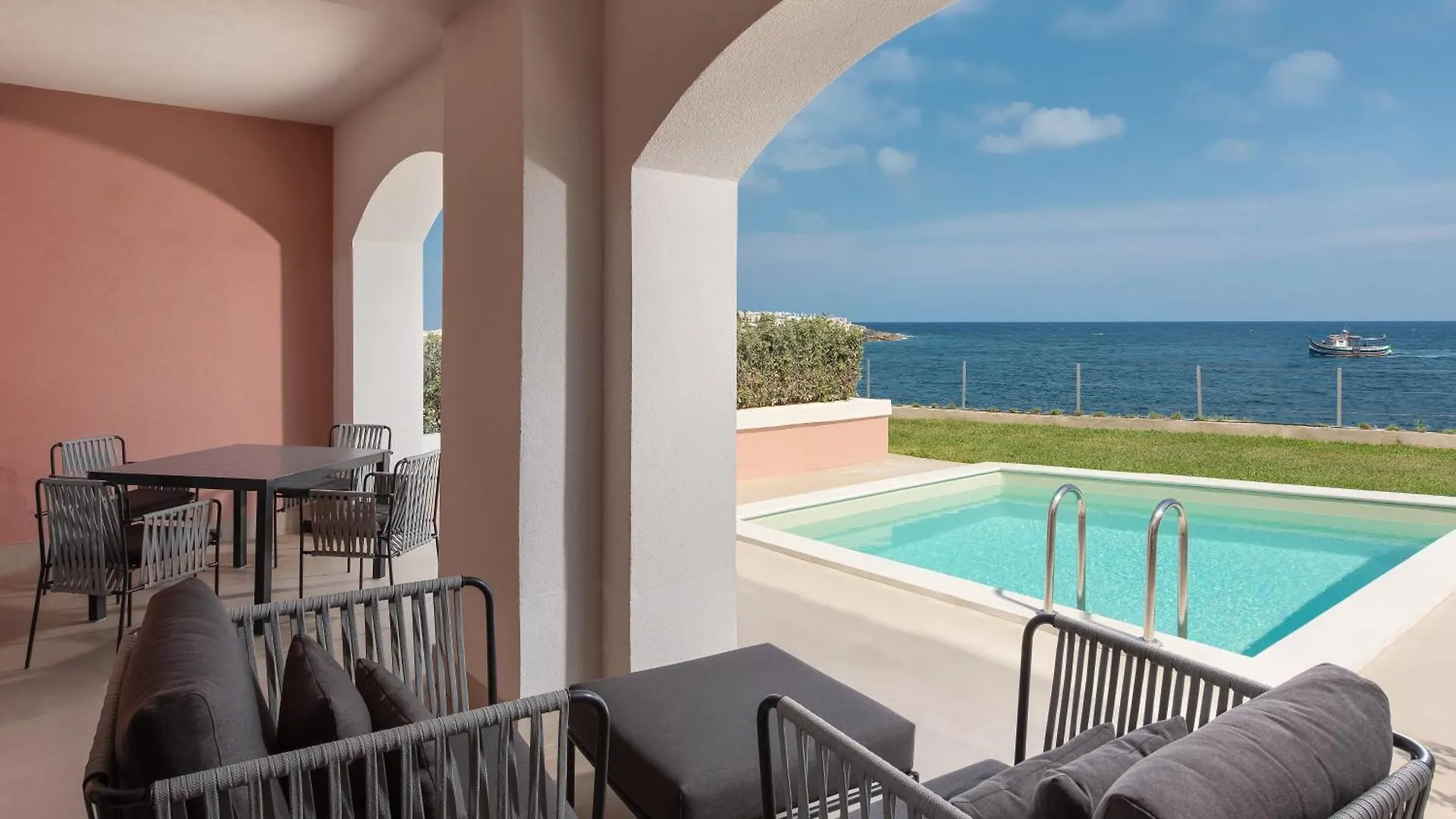 The Westin Dragonara Resort, Malta Сент Джулианс Отель
